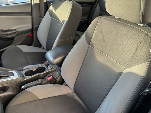Used 2014 Ford Focus SE image 8