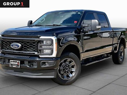 Used 2023 Ford F250 XL w/ STX Appearance Package AWD/4WD image 1