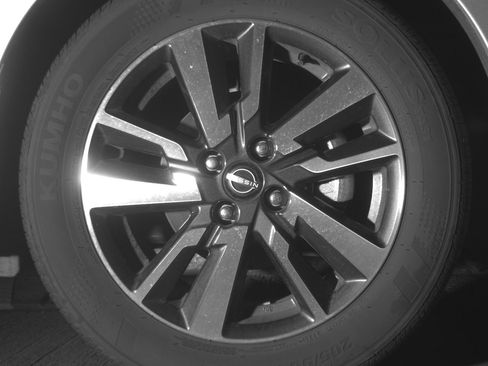 Used 2025 Nissan Versa SV image 13