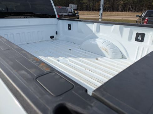 Used 2023 Ford F350 XLT w/ FX4 Off-Road Package image 7