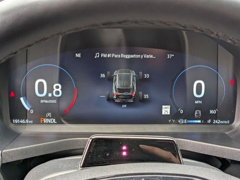 Used 2025 Ford Explorer Platinum w/ LUX Leather Package image 20