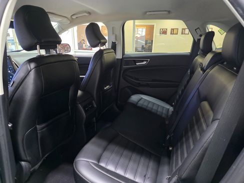 Used 2021 Ford Edge SEL w/ Cargo Accessory Package image 19