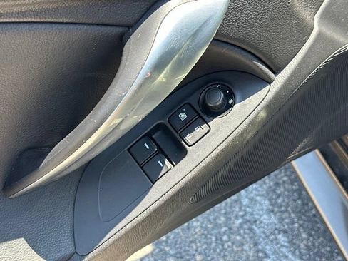 Used 2017 FIAT 124 Spider Classica RWD image 14