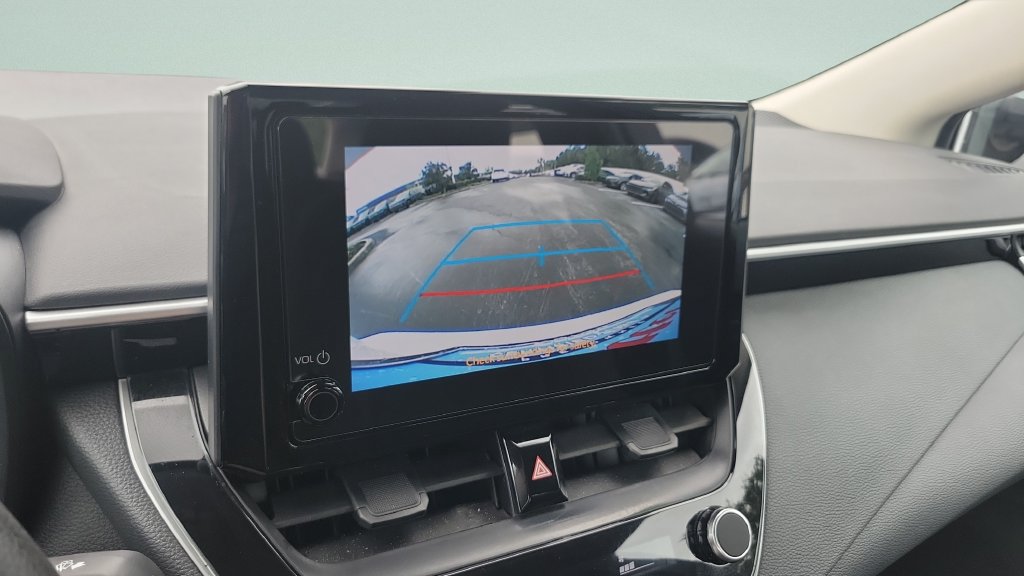 Used 2025 Toyota Corolla LE FWD image 17