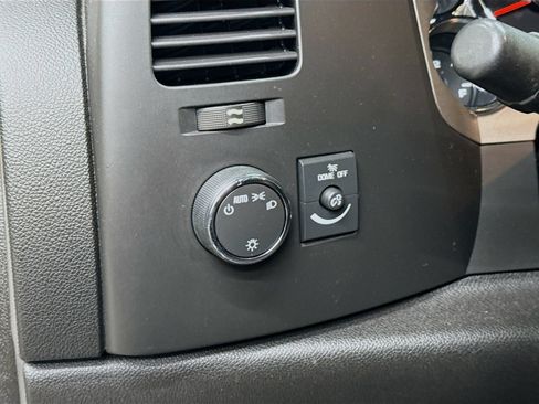Used 2012 Chevrolet Silverado 1500 LT AWD/4WD image 12
