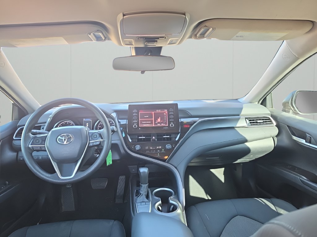Used 2022 Toyota Camry LE FWD image 11