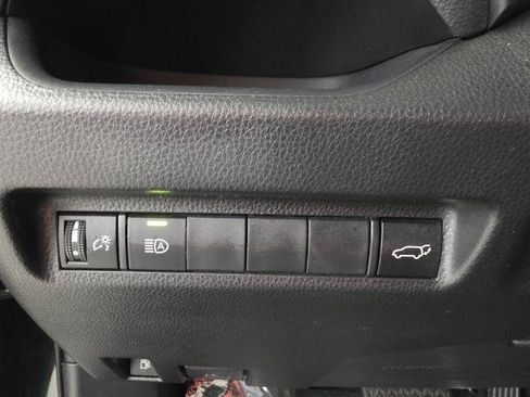 Used 2022 Toyota RAV4 SE AWD/4WD image 22