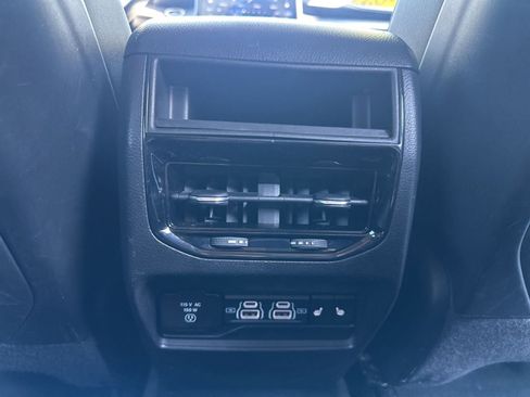 Used 2022 Jeep Grand Cherokee Limited 4xe w/ Luxury Tech Group II AWD/4WD image 18