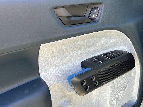 New 2025 Ford Maverick XLT w/ XLT Luxury Package image 15