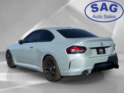 Used 2025 BMW 230i Coupe w/ M Sport Package RWD image 4