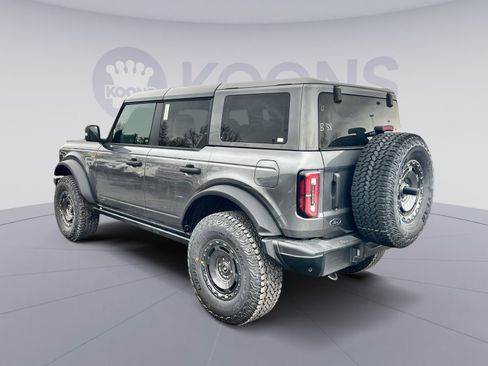 New 2025 Ford Bronco Badlands image 4