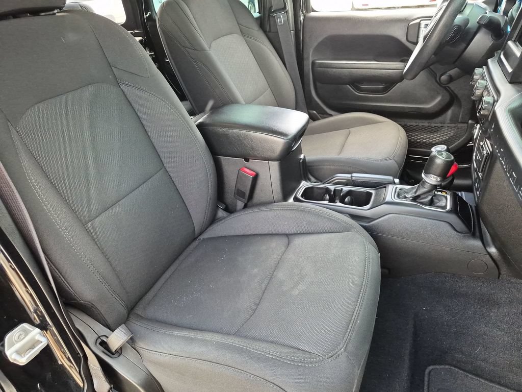 Used 2022 Jeep Wrangler Unlimited Sport AWD/4WD image 34