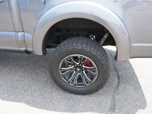 Used 2022 Ford F150 XLT w/ Equipment Group 302A High image 11