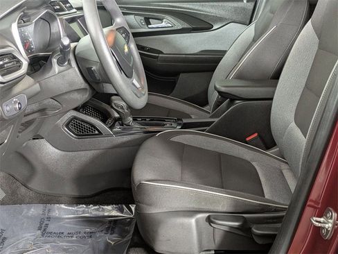 Used 2023 Chevrolet TrailBlazer LS w/ LPO, Blackout Package image 10