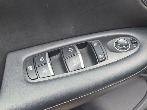 Used 2021 INFINITI QX50 Luxe w/ Appearance Package image 33