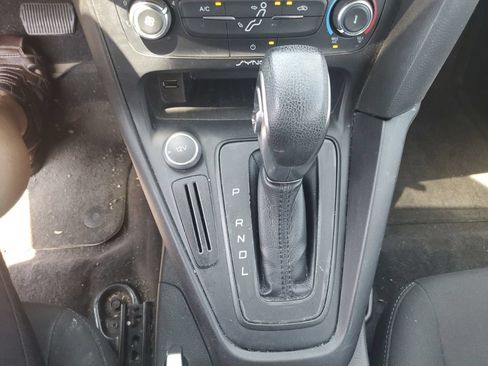 Used 2017 Ford Focus SE FWD image 15