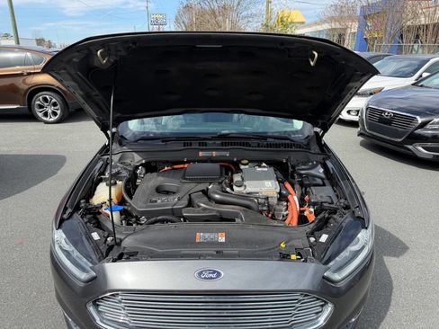 Used 2016 Ford Fusion Energi SE image 23