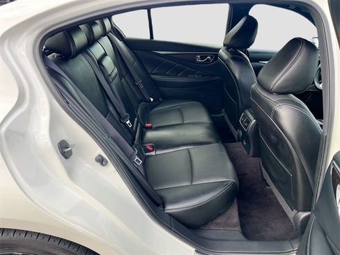 Used 2024 INFINITI Q50 Sensory image 28