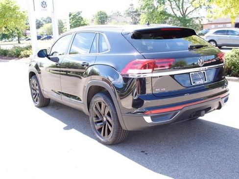 Used 2023 Volkswagen Atlas Cross Sport SE w/ Panoramic Sunroof Package AWD/4WD image 8