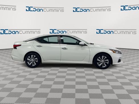 Used 2019 Nissan Altima 2.5 S FWD image 9