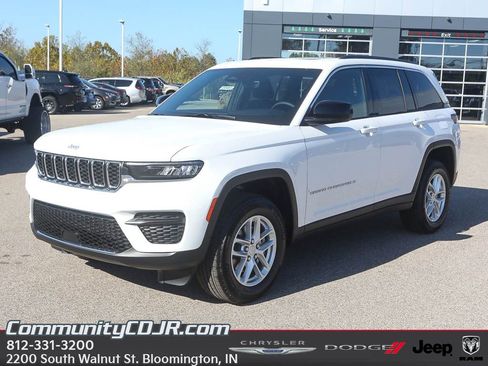 New 2025 Jeep Grand Cherokee Laredo X w/ Luxury Tech Group I image 2