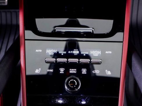 Certified 2024 Porsche Cayenne S image 18