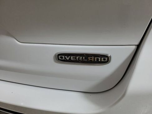 Used 2021 Jeep Grand Cherokee L Overland w/ Luxury Tech Group IV image 6