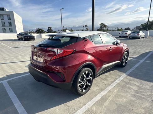 Used 2018 Toyota C-HR XLE FWD image 11