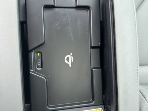 Used 2020 Toyota Highlander XLE image 42