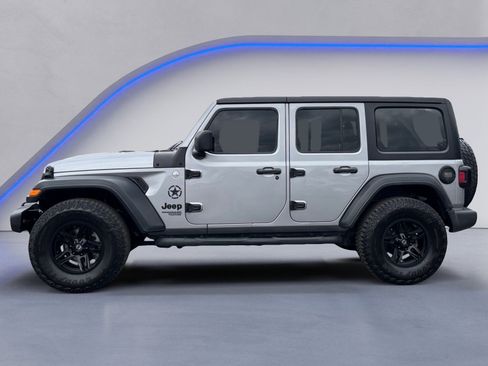 Used 2018 Jeep Wrangler Unlimited Sport image 10