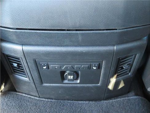 Used 2017 RAM 2500 Laramie w/ Off Road Package image 9