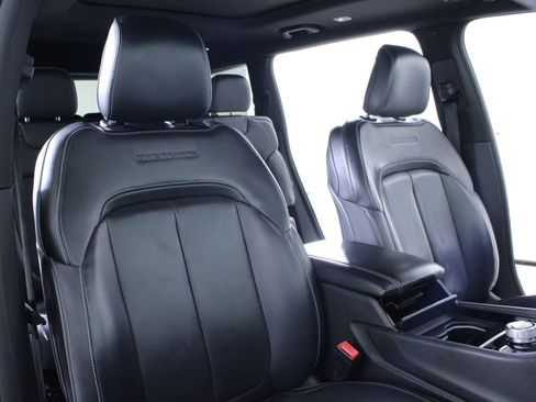 Used 2022 Jeep Grand Cherokee L Overland image 21