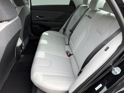 New 2026 Hyundai Elantra Limited FWD image 27