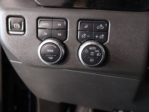 Used 2022 GMC Sierra 1500 SLT AWD/4WD image 10