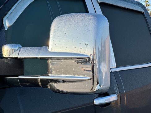 Used 2015 GMC Sierra 2500 Denali w/ Duramax Plus Package image 11