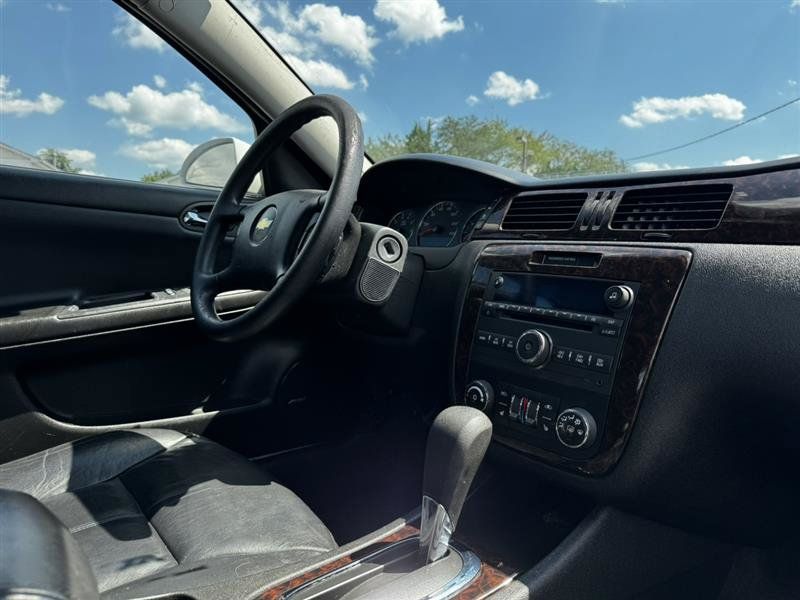 Used 2015 Chevrolet Impala LTZ FWD image 18