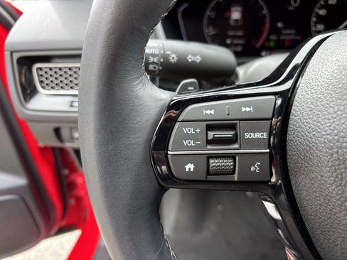 Used 2025 Honda Civic Sport image 17