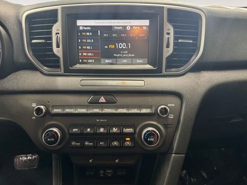 Used 2017 Kia Sportage LX w/ LX Popular Package image 5