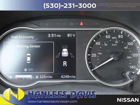 Used 2025 Nissan Versa SV w/ Trunk Package FWD image 27