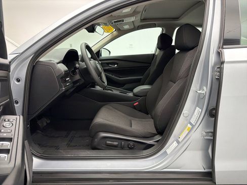 Used 2023 Honda Accord EX image 13