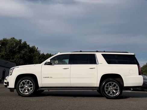 Used 2020 GMC Yukon XL SLE w/ SLE Value Package RWD image 2