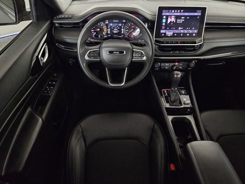 Used 2024 Jeep Compass Latitude w/ Altitude Special Edition AWD/4WD image 7