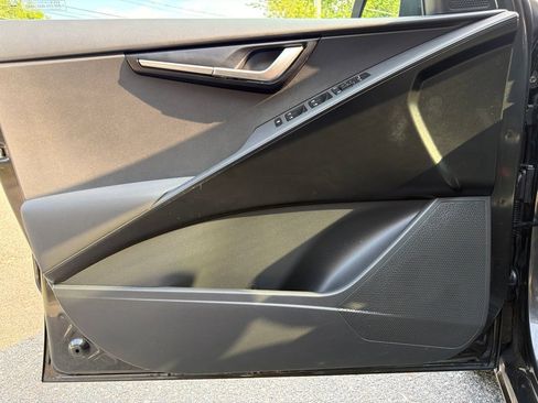 Certified 2023 Kia Niro LX FWD image 13