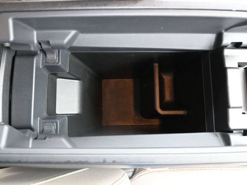 Used 2025 Nissan Rogue SV FWD image 17