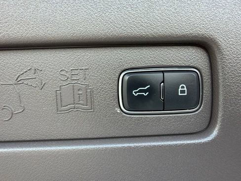 Used 2020 Lincoln Aviator Reserve w/ Elements Package Plus RWD image 15