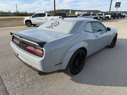 Used 2021 Dodge Challenger SRT Hellcat image 8