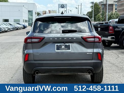 Used 2025 Ford Escape ST-Line Select AWD/4WD image 10