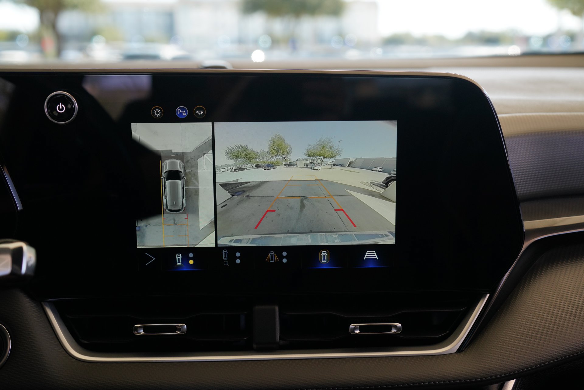 Used 2025 Chevrolet Equinox LT w/ Convenience Package II FWD image 15