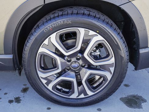 Used 2023 Subaru Ascent Limited w/ Technology Package image 13