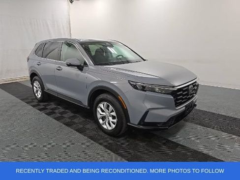Used 2025 Honda CR-V LX image 1